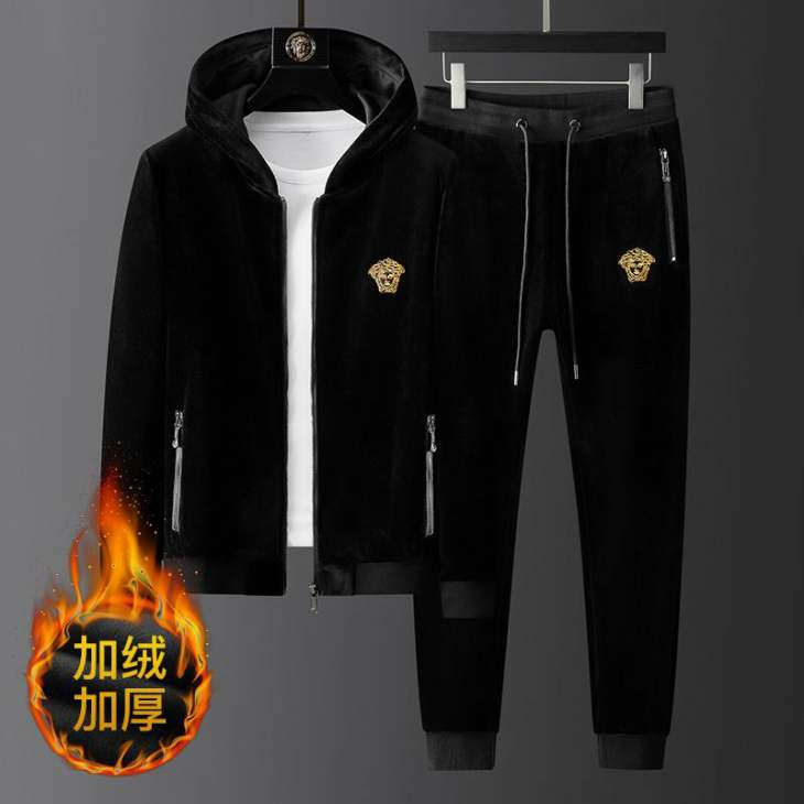 Picture of Versace Sweater Suits _SKUVersaceM-4XL25cr25942934